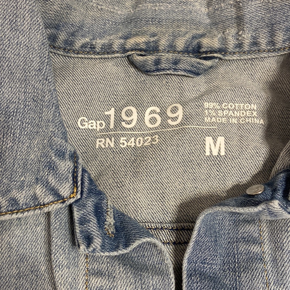 EUC Gap Denim Vest - Picture 2 of 5